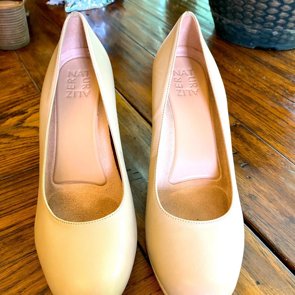 Elegant nude heels